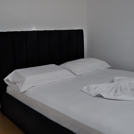 Albjona Guesthouse Tirana Extérieur photo