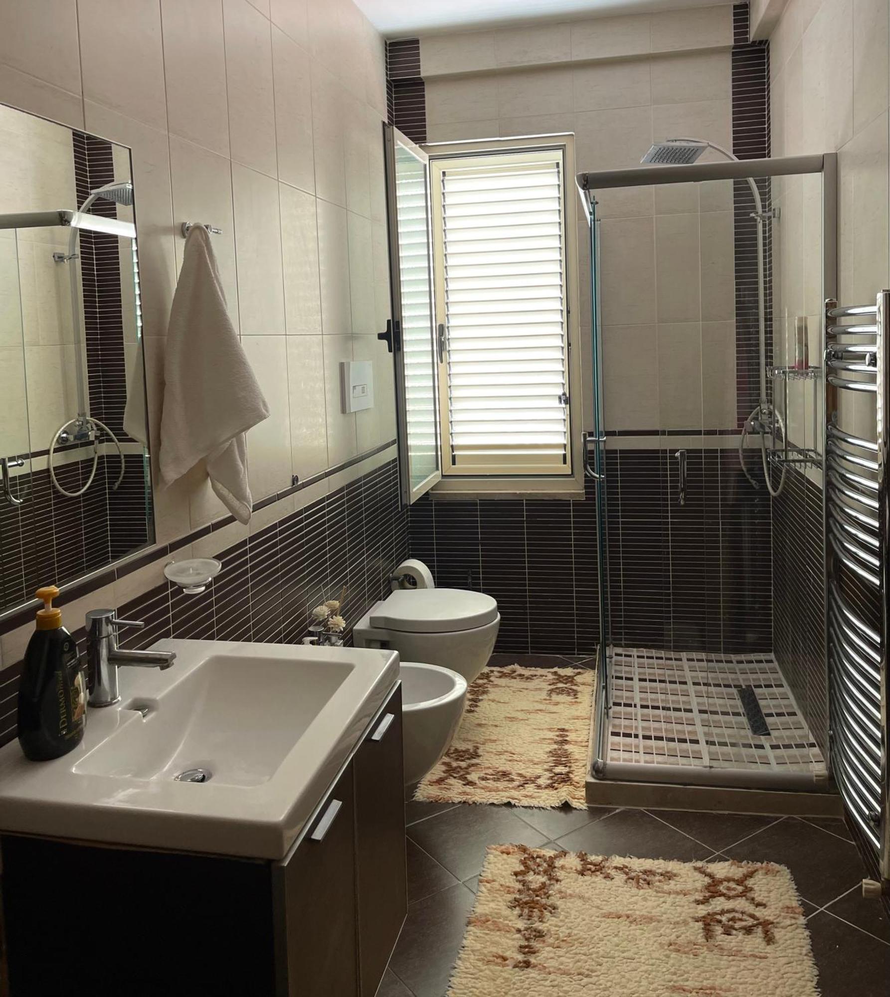 Albjona Guesthouse Tirana Extérieur photo