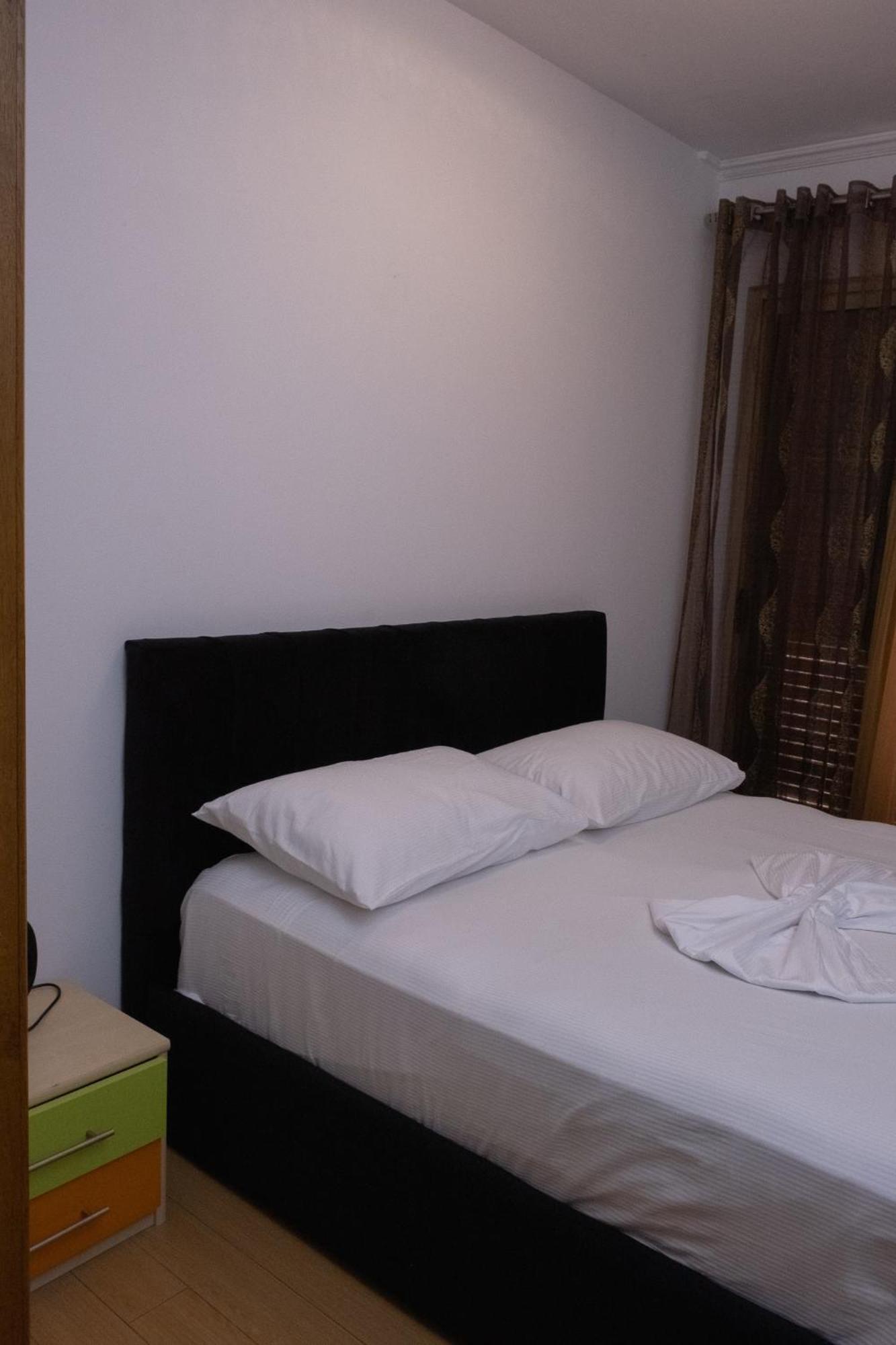 Albjona Guesthouse Tirana Extérieur photo
